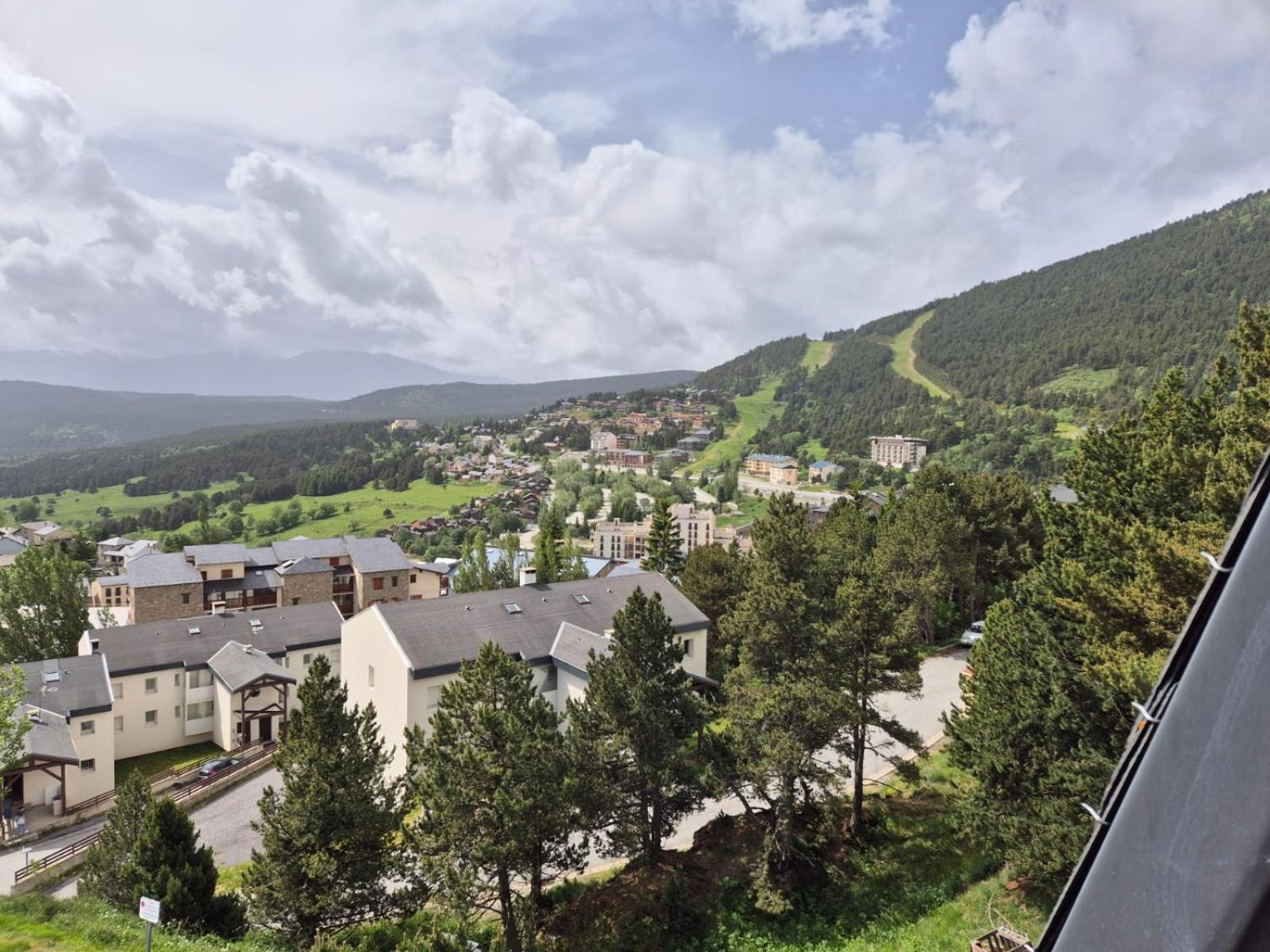 Studio Avec Loggia Les Angles - Superbe Vue Sur Lac Et Montagnes 外观 照片